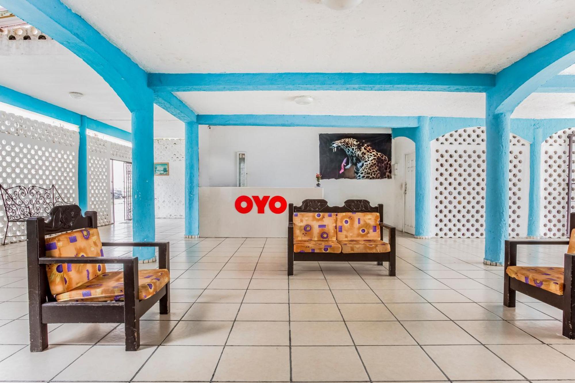 Oyo Hotel Jaguar 坎昆 外观 照片