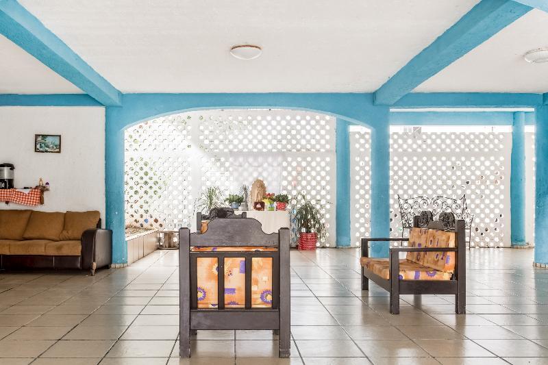 Oyo Hotel Jaguar 坎昆 外观 照片