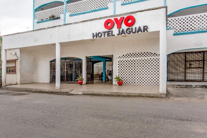 Oyo Hotel Jaguar 坎昆 外观 照片